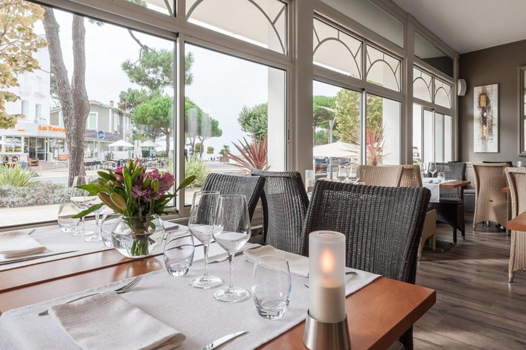 Hotel De La Plage Saint-Palais-sur-Mer Dış mekan fotoğraf
